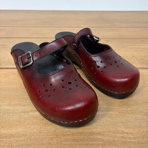 Dansko Burgundy Merrie Mary Janes Mules Clogs Size 40 / 10